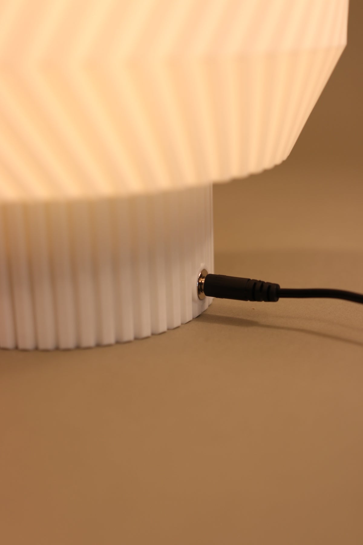 Dimmable Tire Lamp – LED Desk Light – Erin Lamp